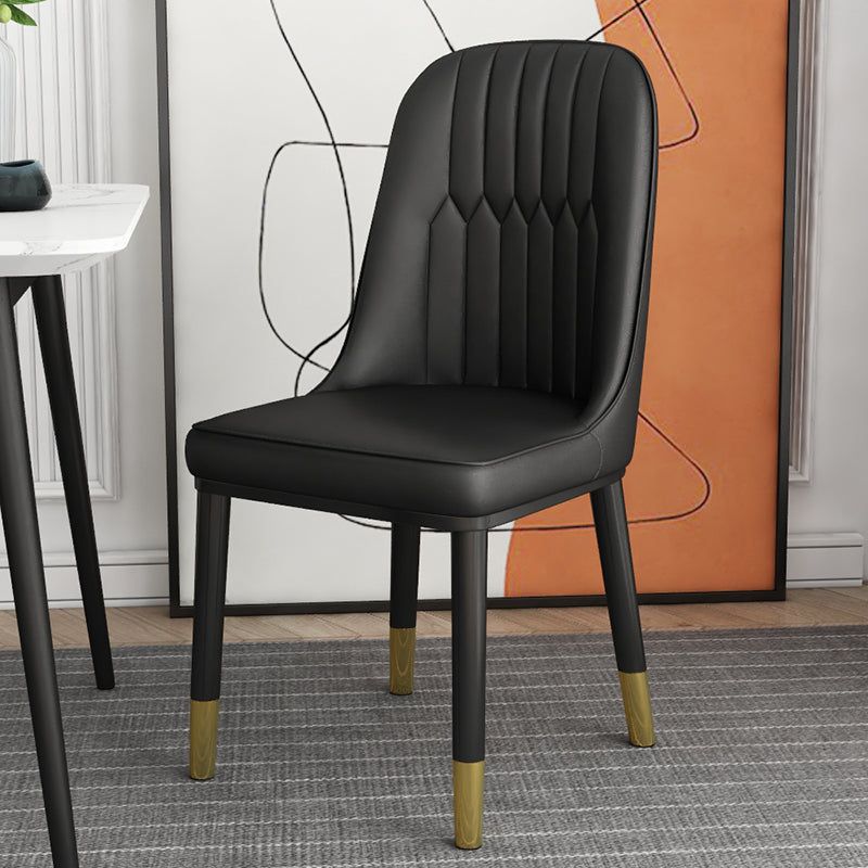 Silla lateral casera escandinava Silla de comedor tapizada de metal con respaldo sólido