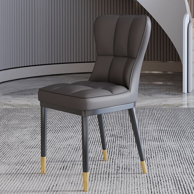 Silla lateral casera escandinava Silla de comedor tapizada de metal con respaldo sólido