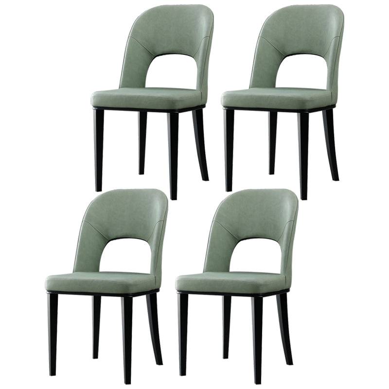 Silla de comedor contemporánea con acabado mate, respaldo abierto de cuero, silla lateral