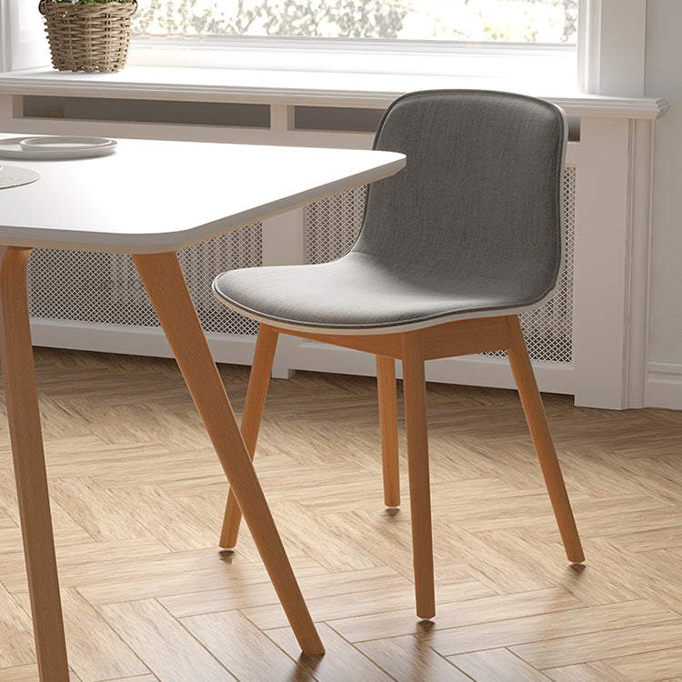 Silla de cafetería escandinava de madera Parsons Silla de comedor con acabado mate (juego de 4)