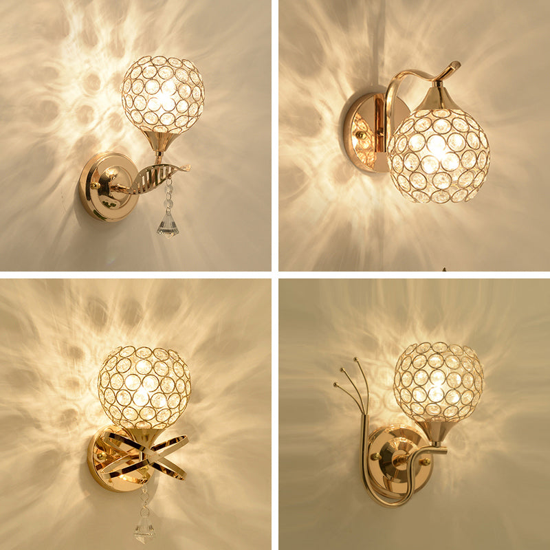 Lampe murale murale globe moderne à 1 lumière luminaire de montage mural avec une teinte en cristal transparent