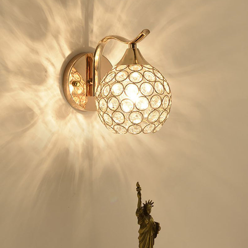 Luce da parete globale Pliona lampada moderna a parete a 1 luci con tonalità di cristallo chiaro