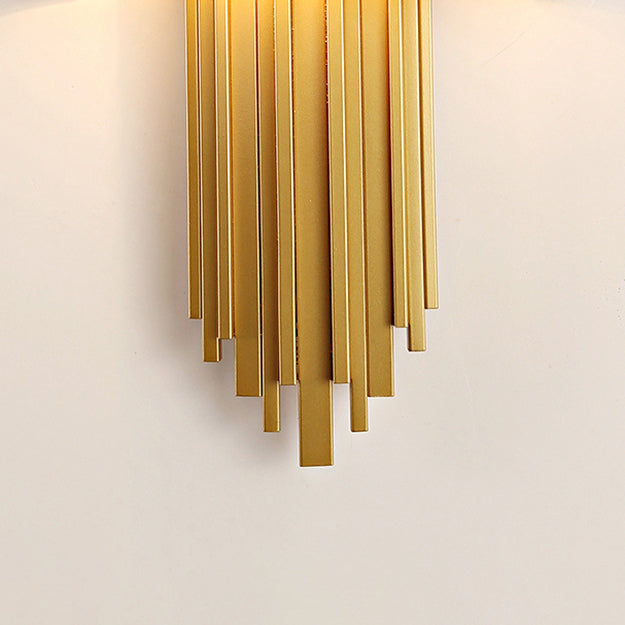 Postmodern Metal Wall Sconce Two Blub Wall Mounted Light Fixture for Bedroom