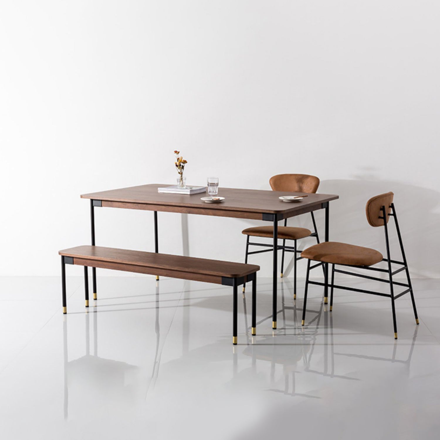 Mesa de madera sólida de pino rectángulo mesa de comedor de lujo en marrón con 4 patas para restaurante
