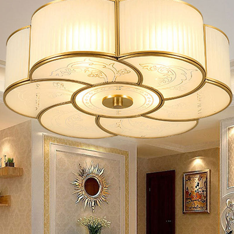 Lámpara de techo de cobre estilo retro colonial con montaje empotrado de vidrio blanco para dormitorio