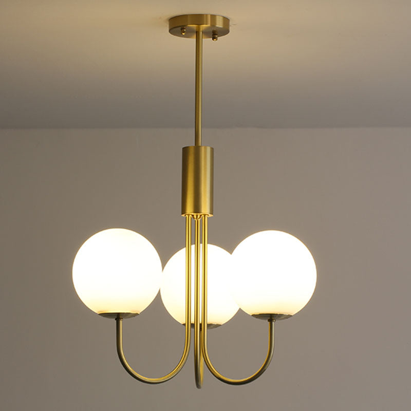 Lampade a sospensione sfera di vetro bianco in ottone in ottone in ottone