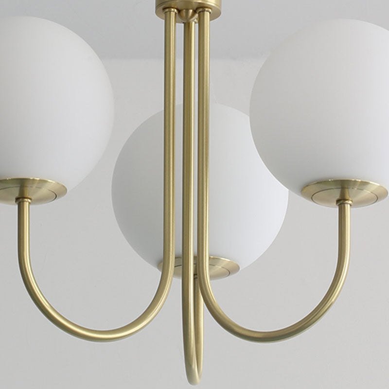 Witte glazen bol ophanging verlichtingsarmaturen moderne stijl 3-lights hanger kroonluchter in messing