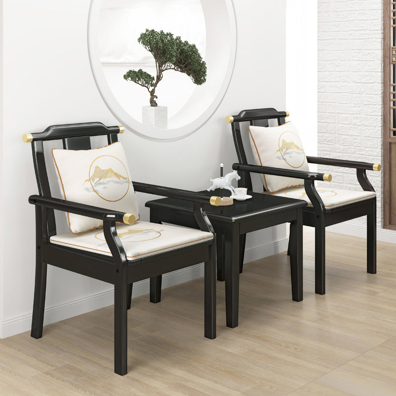 Sillón de comedor tradicional con brazo trasero de listones y patas de madera