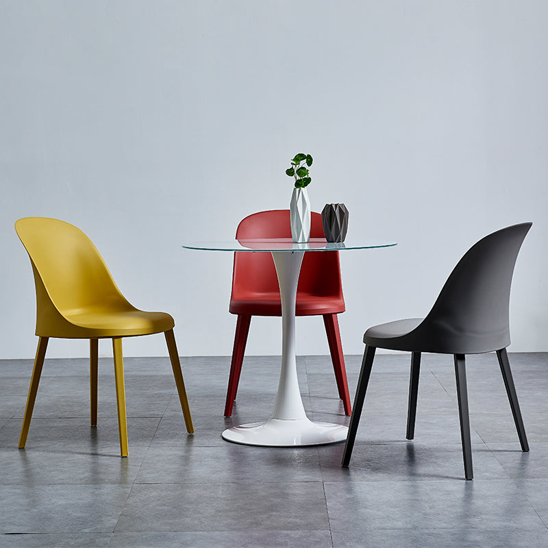 Chaise d'appoint en plastique pour restaurant contemporain Chaise d'appoint à dossier solide au fini mat (Ensemble de 2)