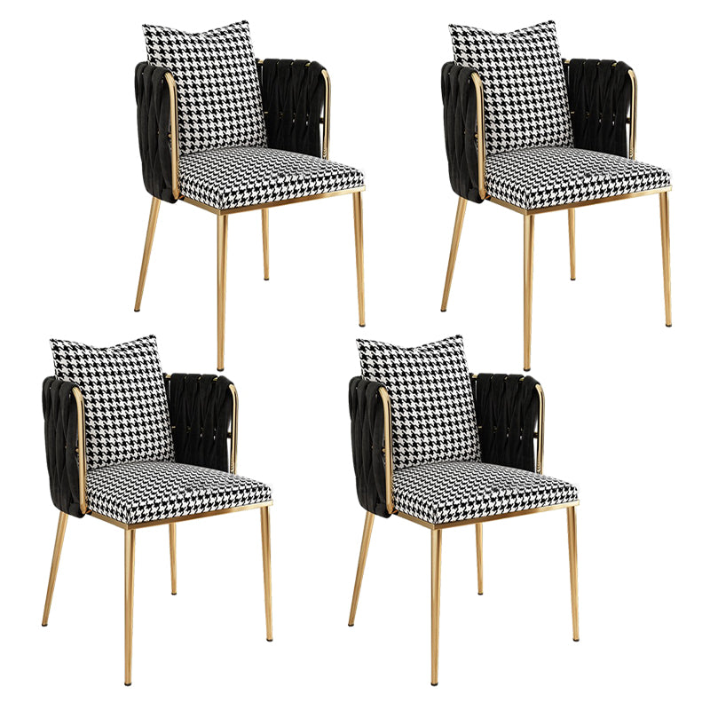La salle à manger contemporaine en métal préside des chaises de salle à manger sans bras en velours pour un usage domestique