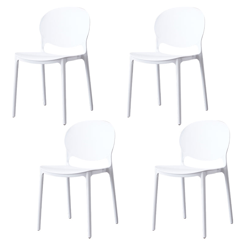 Silla de comedor de plástico escandinavo con respaldo abierto y acabado mate