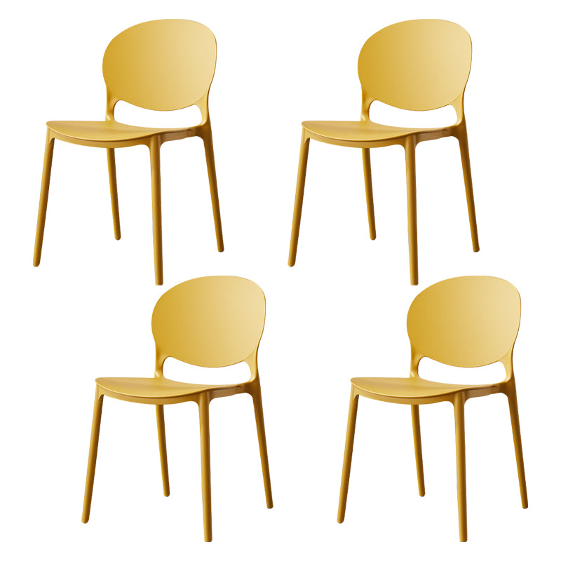 Silla de comedor de plástico escandinavo con respaldo abierto y acabado mate