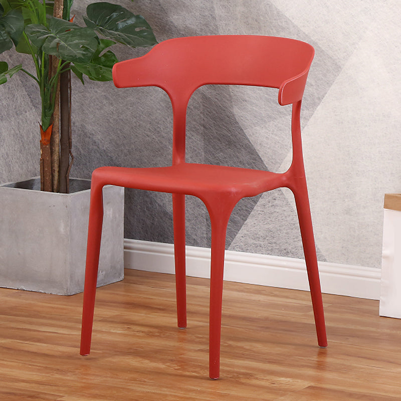 Silla de plástico moderna para interiores y exteriores, silla lateral de comedor apilable con respaldo abierto para el hogar con brazo