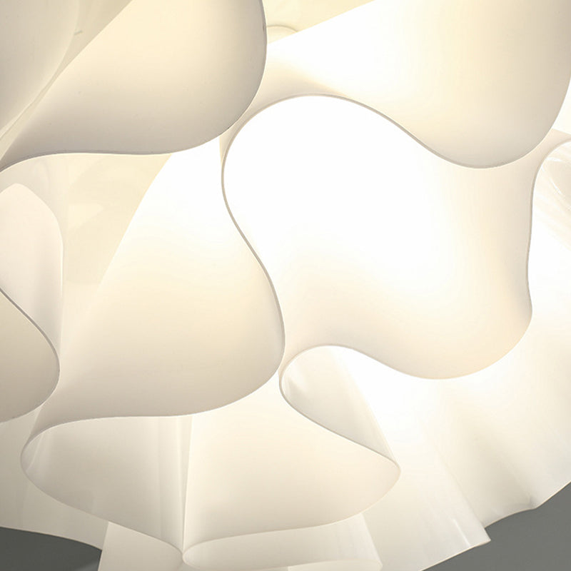 Modern Style Hanging Light Fixture 1 Light Acrylic Shade Pendant Light for Living Room