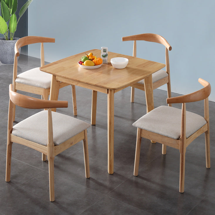 Square Holzfarbe Esstisch Industrial Solid Gummiwood 4 Beintisch für Esszimmer