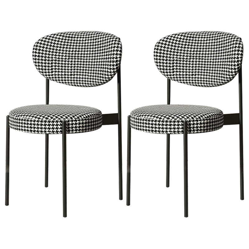 Silla lateral escandinava casera Silla tapizada del comedor con respaldo abierto de metal