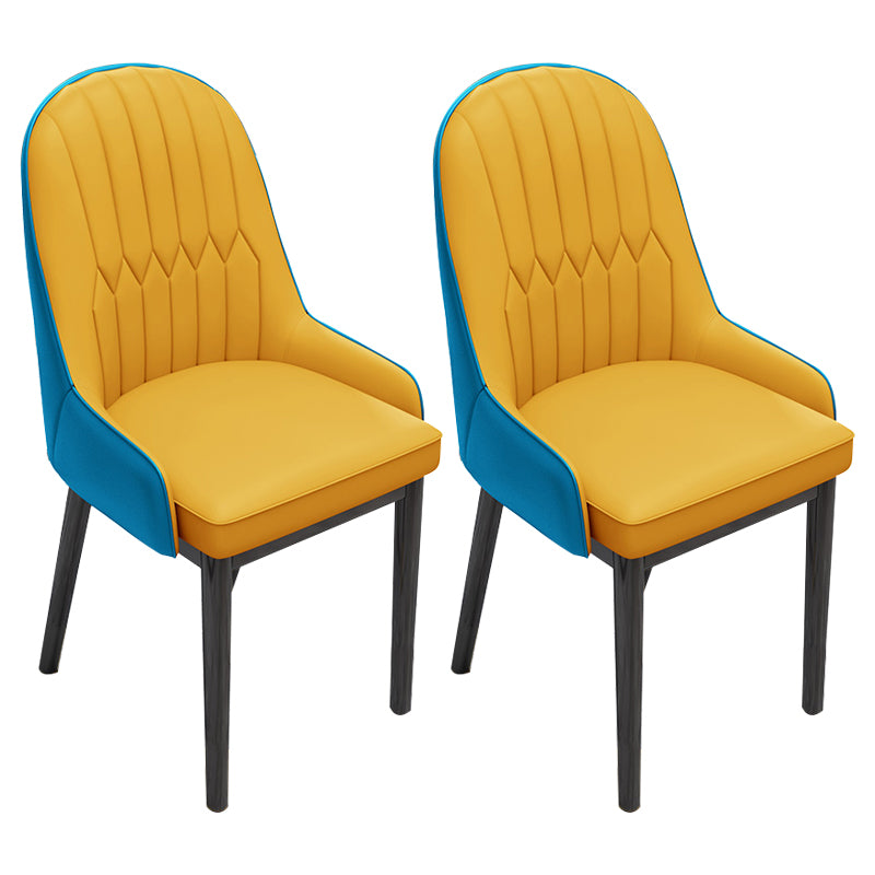 Silla lateral casera escandinava Silla de comedor con respaldo sólido tapizada de metal