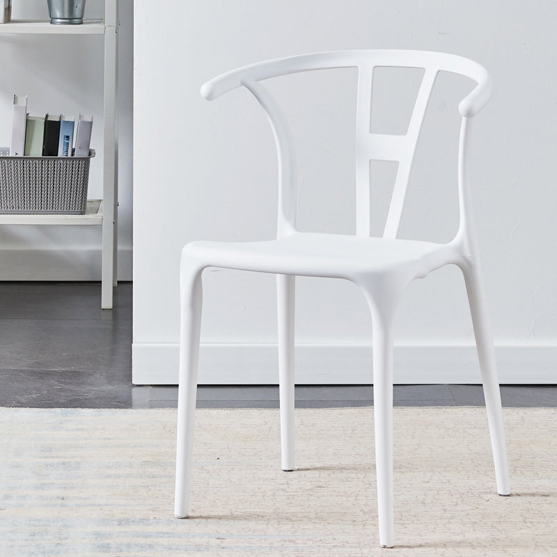 Chaise de salle à manger en plastique de style moderne, chaise d'appoint empilable sans accoudoirs pour la cuisine
