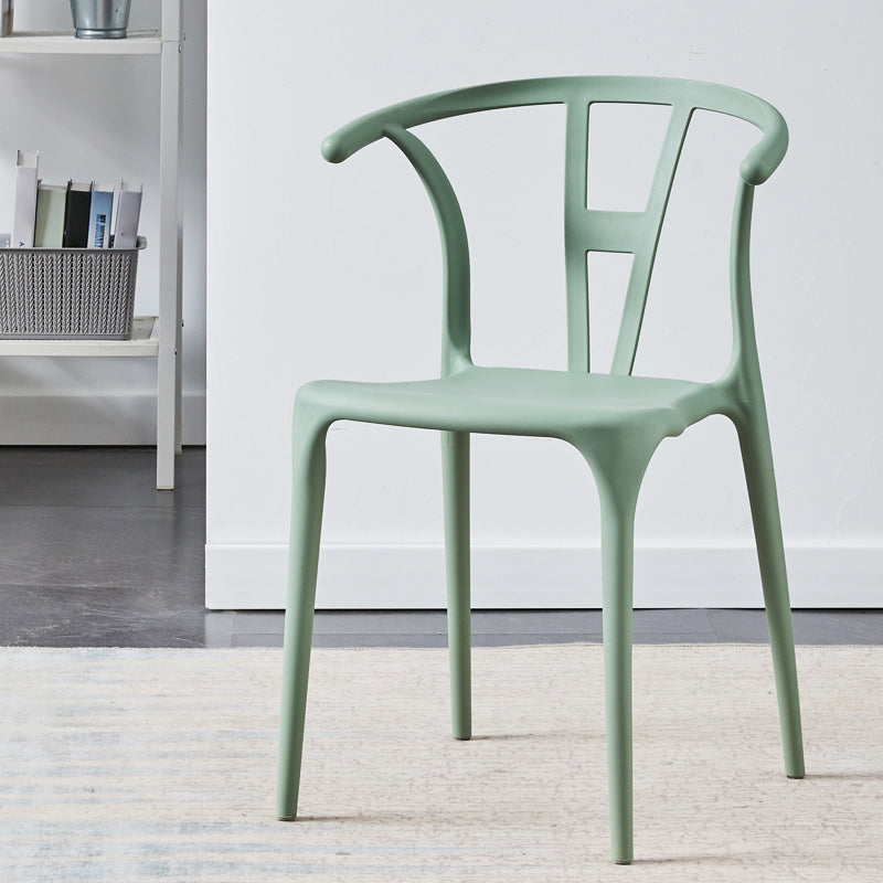 Chaise de salle à manger en plastique de style moderne, chaise d'appoint empilable sans accoudoirs pour la cuisine