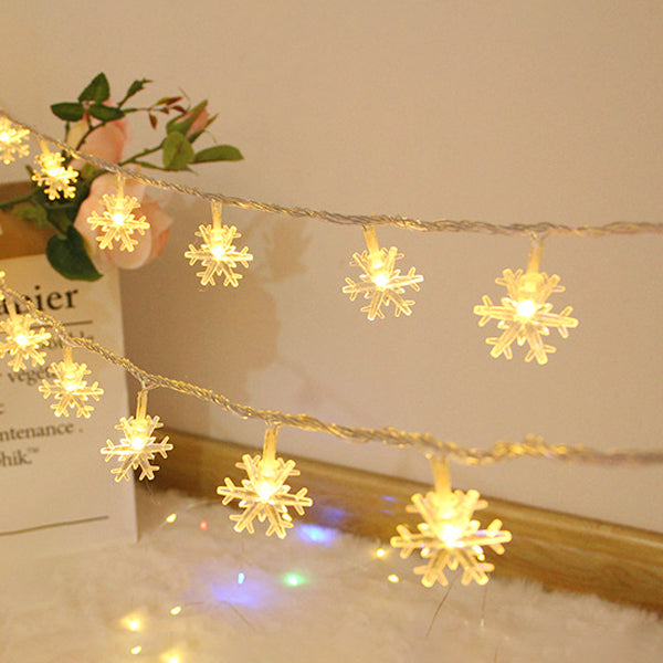 Modern Artistic LED String Lights Plastic Snowflake Decorative Lights for Exterior Spaces