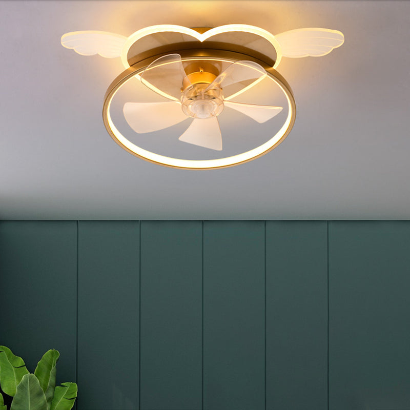 Cartoon Love Heart Led Lüfter Leichtes Acrylschlafzimmer Halbflush Mount Decke mit Metallring