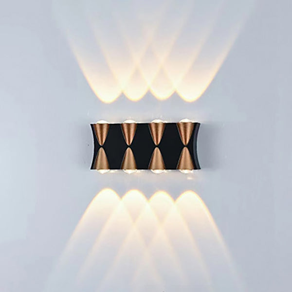 Lumière murale à LED géométrique en acrylique dans une application murale en aluminium de style créatif moderne pour les espaces extérieurs