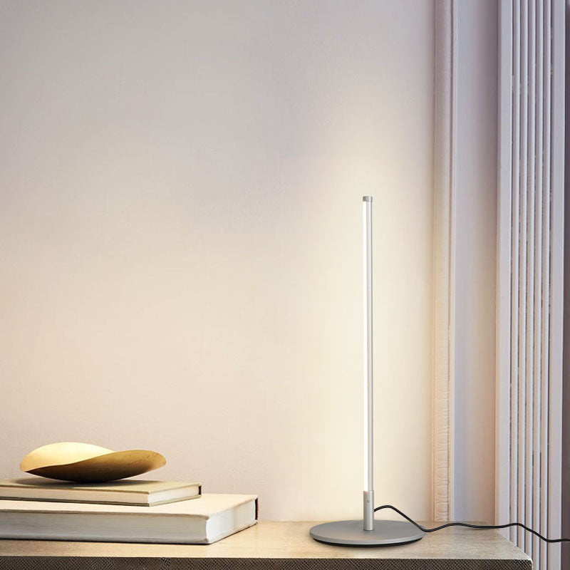Lampe de table LED simplicité moderne les lampes de table linéaire avec une teinte acrylique