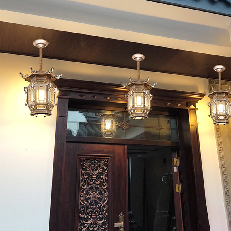 Lanterne semi-encastrée, plafonnier traditionnel à 1 lumière avec abat-jour en plastique