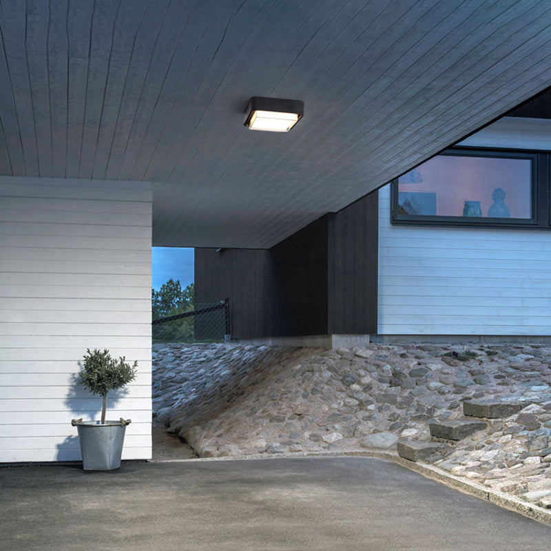 Luminaire carré encastré traditionnel à 1 lumière LED près du plafonnier avec abat-jour en plastique