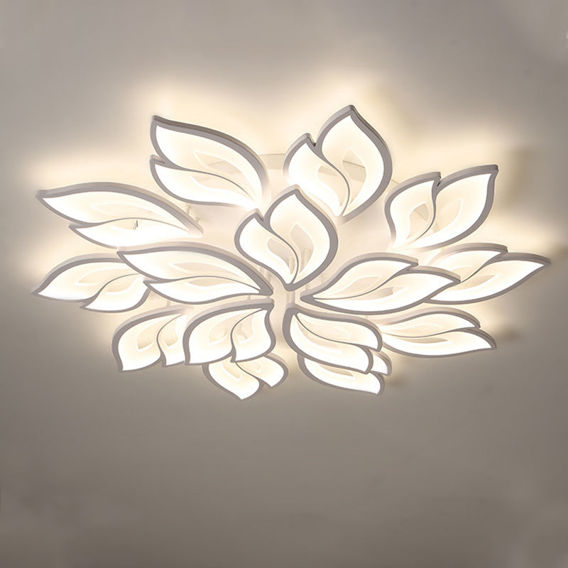 Les appareils d'éclairage de plafond affleurants de fleur de style moderne acrylique multi lumières ont mené la lampe affleurante de bâti
