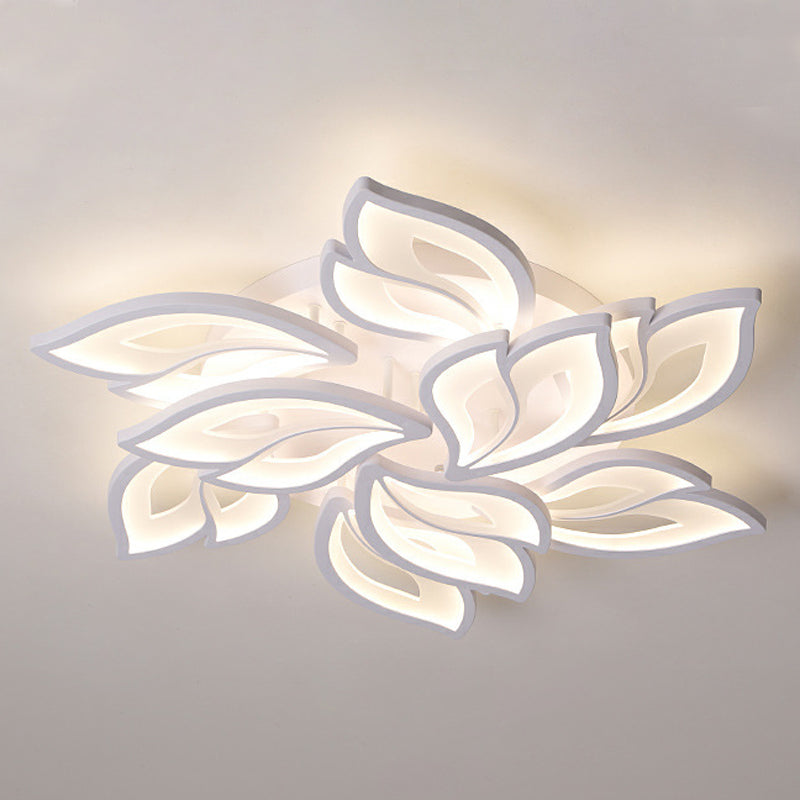 Les appareils d'éclairage de plafond affleurants de fleur de style moderne acrylique multi lumières ont mené la lampe affleurante de bâti
