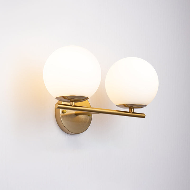 Accesorios de iluminación de pared de bola de vidrio blanco de forma de pared de estilo moderno lámpara montada en la pared