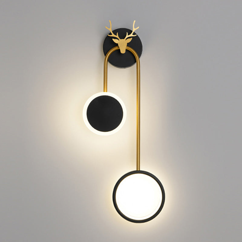 Lampada a parete a LED in stile moderno Fissaggi di illuminazione a parete in metallo con ombra acrilica per soggiorno