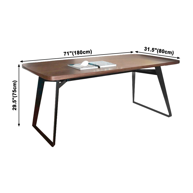 Metaal industriële rechthoek eettafel vaste houten tafel met sleeënbasis