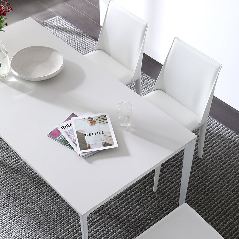 Table à manger de cuisine blanche simple table à manger standard en pierre fritte avec base de 4 jambes