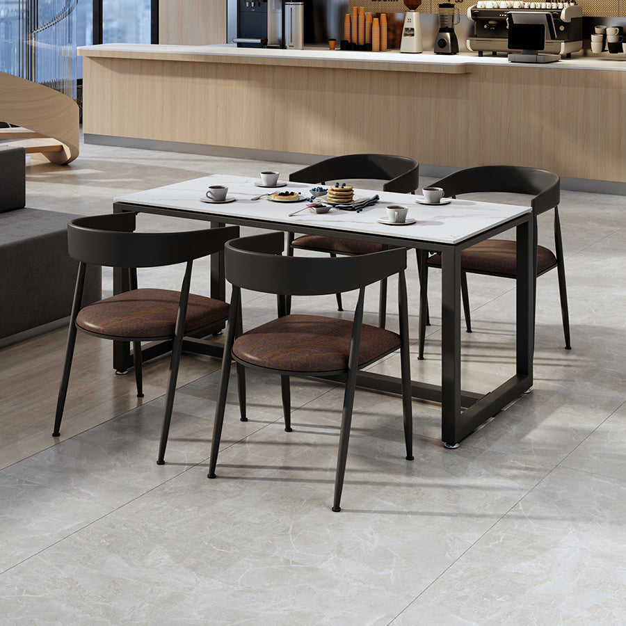 Moderne stijl witte eettafel gesinterde stenen tafel met zwart frame voor eetkamer