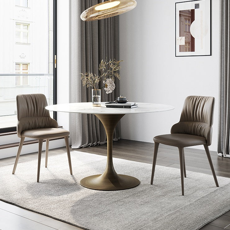 Traditionele luxe tulpenbasismeubels rond steen eettafel voor thuis