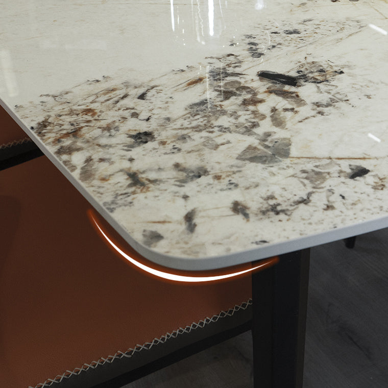 Moderne gesinterde steen gouden eettafel rechthoekige standaard eettafel met 4 poten