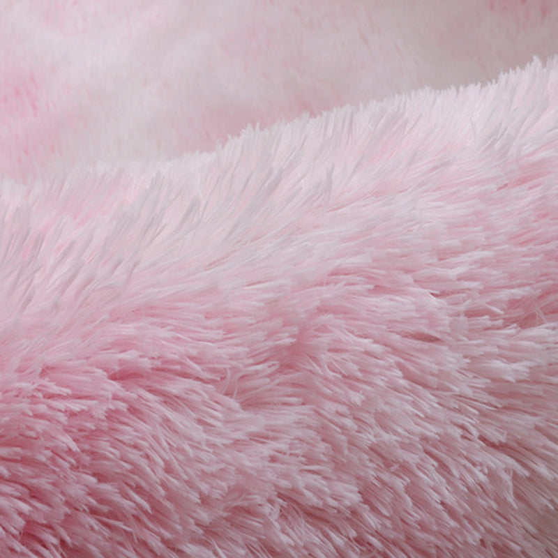 Tapis en peluche élégant Tapis de couleur solide Polyester Area Tapis résistant aux taches pour la décoration intérieure