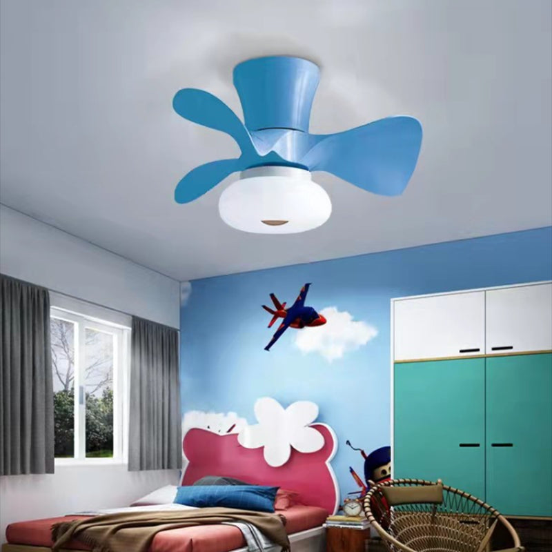 Ventilateur de plafond géométrique clair