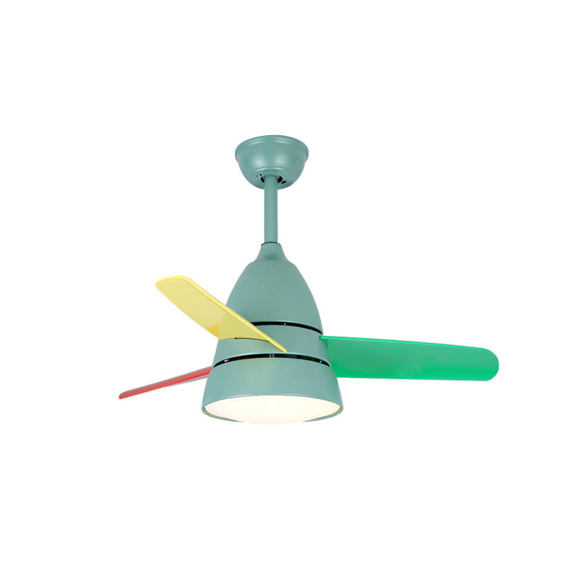 Éventail de pendentif en métal conique Light Nordic Style LED Semi Flush Mounted Plafond Ayémorrat pour salle à manger