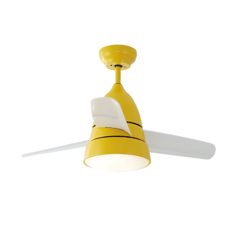 Éventail de pendentif en métal conique Light Nordic Style LED Semi Flush Mounted Plafond Ayémorrat pour salle à manger