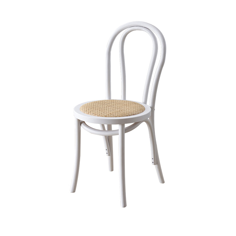 Le bois de hêtre de style moderne préside la cuisine arrière de Windsor dinant l'ensemble de chaise