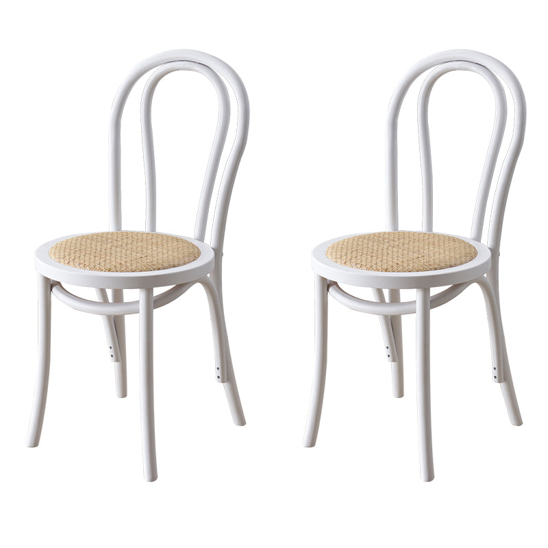 Le bois de hêtre de style moderne préside la cuisine arrière de Windsor dinant l'ensemble de chaise