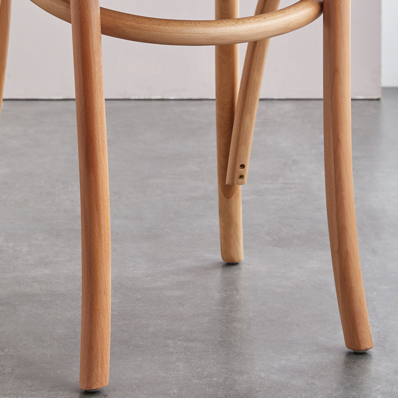 Le bois de hêtre de style moderne préside la cuisine arrière de Windsor dinant l'ensemble de chaise