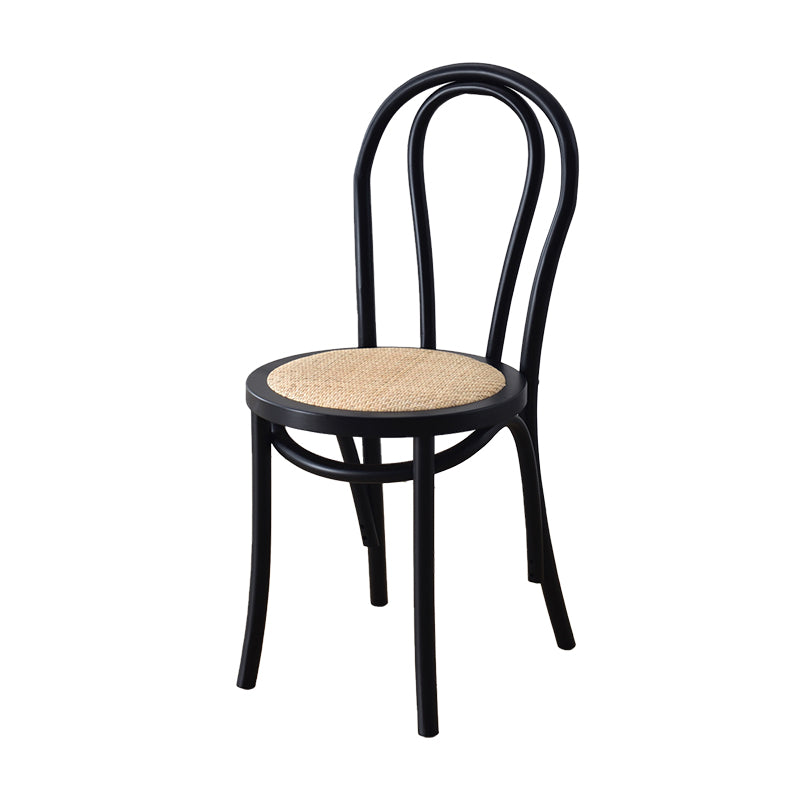 Le bois de hêtre de style moderne préside la cuisine arrière de Windsor dinant l'ensemble de chaise