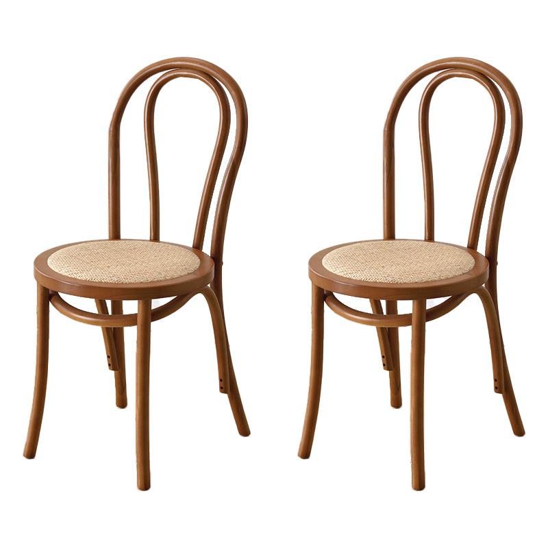 Le bois de hêtre de style moderne préside la cuisine arrière de Windsor dinant l'ensemble de chaise