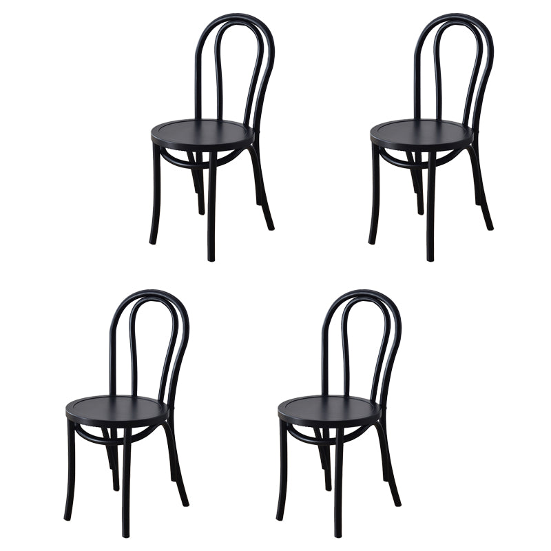 Le bois de hêtre de style moderne préside la cuisine arrière de Windsor dinant l'ensemble de chaise