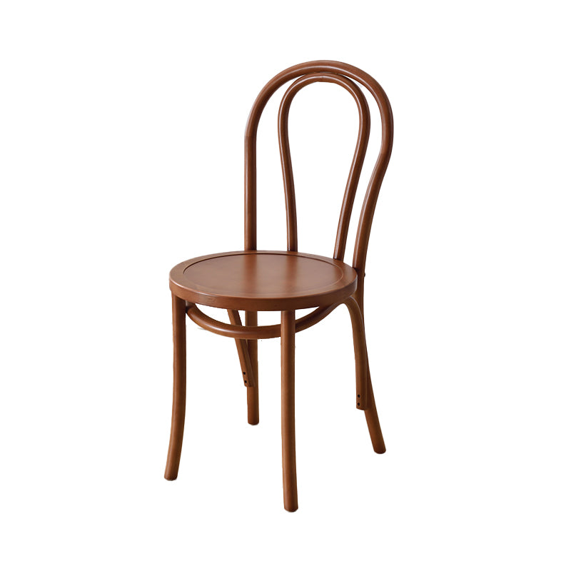 Le bois de hêtre de style moderne préside la cuisine arrière de Windsor dinant l'ensemble de chaise