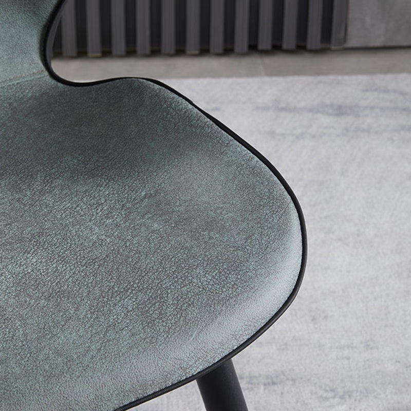Chaises de salle à manger en cuir contemporaines, chaise sans accoudoirs à oreilles avec pieds en métal pour restaurant